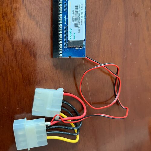 Apacer16G电子硬盘，IDE接口，带线--议价商品