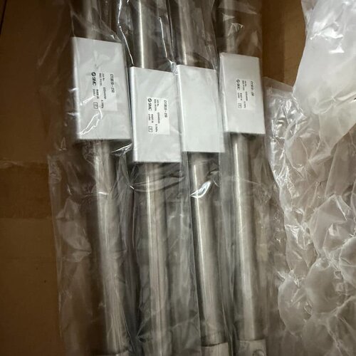 SMC气缸 CY3B20-250，全新原装正品，工程剩余库存--议价商品