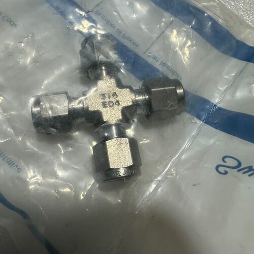 Swagelok世伟洛克不锈钢卡套4通接头6mm--议价商品