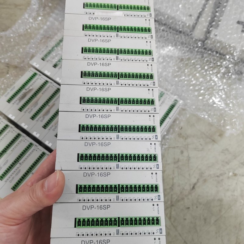 台达PLC扩展模块，DVP16SP11T，二手拆机件，成色还--议价商品图片