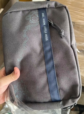 手机腰包男士胸包日系简约轻便单肩小背包女休闲运动斜挎包男