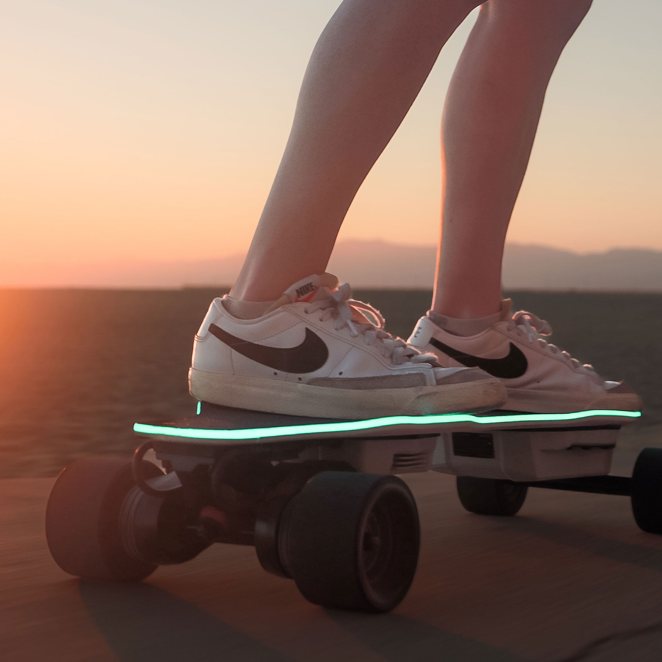 역효과 전기 스케이트 보드 ZEALOTV 듀얼 드라이브 신제품 출시 전기 스쿠터 통근 성인 스쿠터