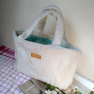 日杂新款白色毛绒便当包女士小手提包带饭盒袋休闲手拎包敞口