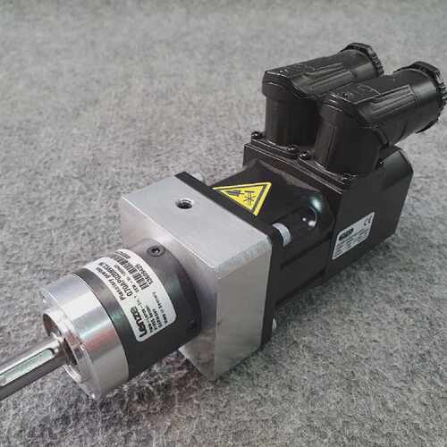 Lenze BMP  LN2002845560T15S2XSKM36   LENZE P020VCL3NLN200284