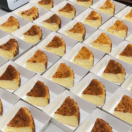 巴斯克包装盒外卖快递巴斯克蛋糕盒慕斯豆乳甜品外带打包盒子