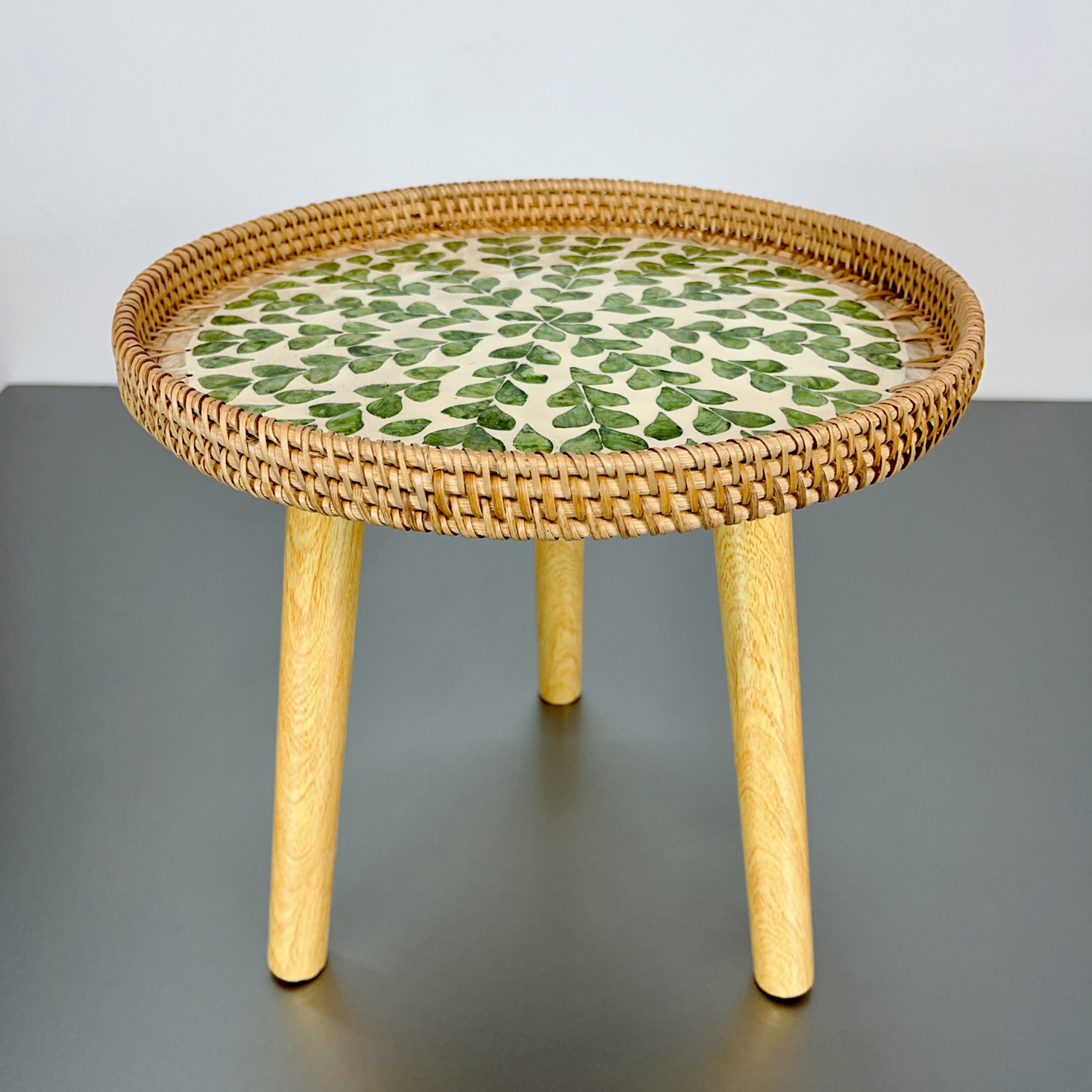 藤编贝壳圆形简约家用点心盘创意化妆品收纳盒茶具水果收纳盘茶几