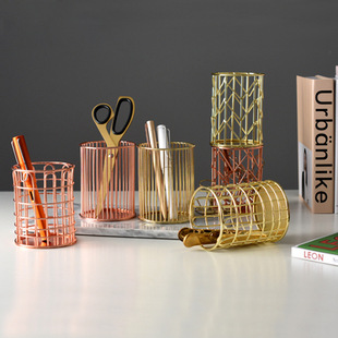 创意北欧ins办公桌面铁艺笔筒电镀金属简约圆形收纳桶颜值文具高