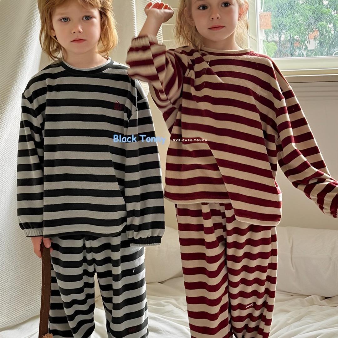 秋冬款儿童睡衣小黑托昵尼保暖