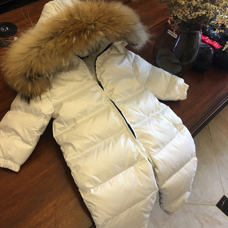 2025新款婴幼儿男童女宝宝加厚保暖防寒服哈衣真毛领连体衣羽绒服