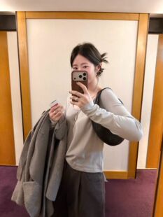 打底衫 宽松显瘦百搭纯色圆领长袖 前后两穿 韩版 现货ARTE2026新款