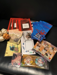 【纸片人】韩漫周边韩国正品红线任务咖啡厅卡套四宫格徽章盲抽