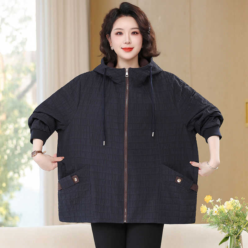 中老年女装春装新款风衣胖妈妈装200斤特大号加肥加大码外套夹克