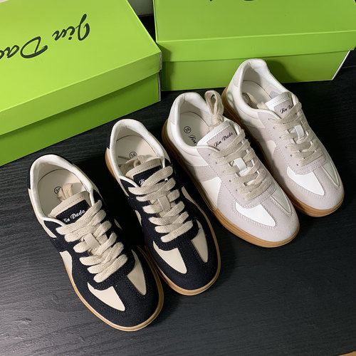 2025年秋季新款复古德训鞋休闲百搭小白鞋低帮系带板鞋女阿甘鞋