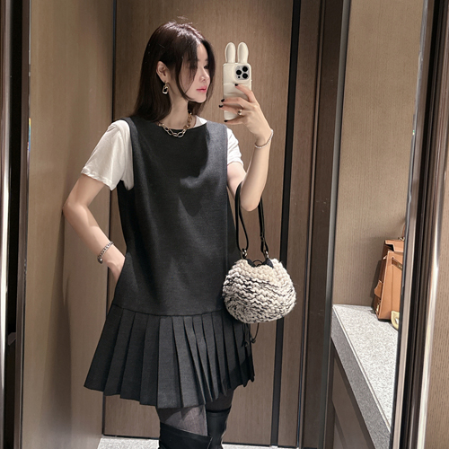 Partysu 韩国进口 官网直邮 2025冬 Femme 毛茸茸的蝴蝶结连衣裙