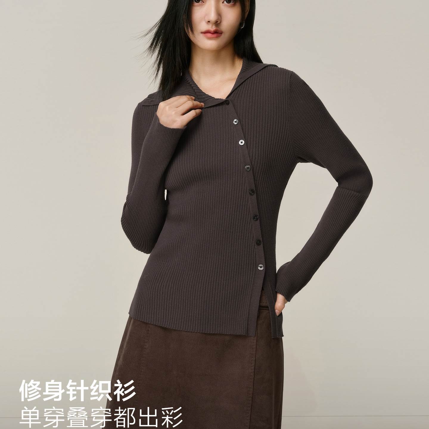 商场同款25冬季款女设计翻领坑条翻领斜门襟纽扣针织衫A1EEF4514