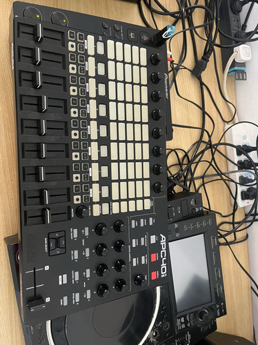 Akai APC40MK2 VJ控台 视频 灯光 大屏控制器 正常使用