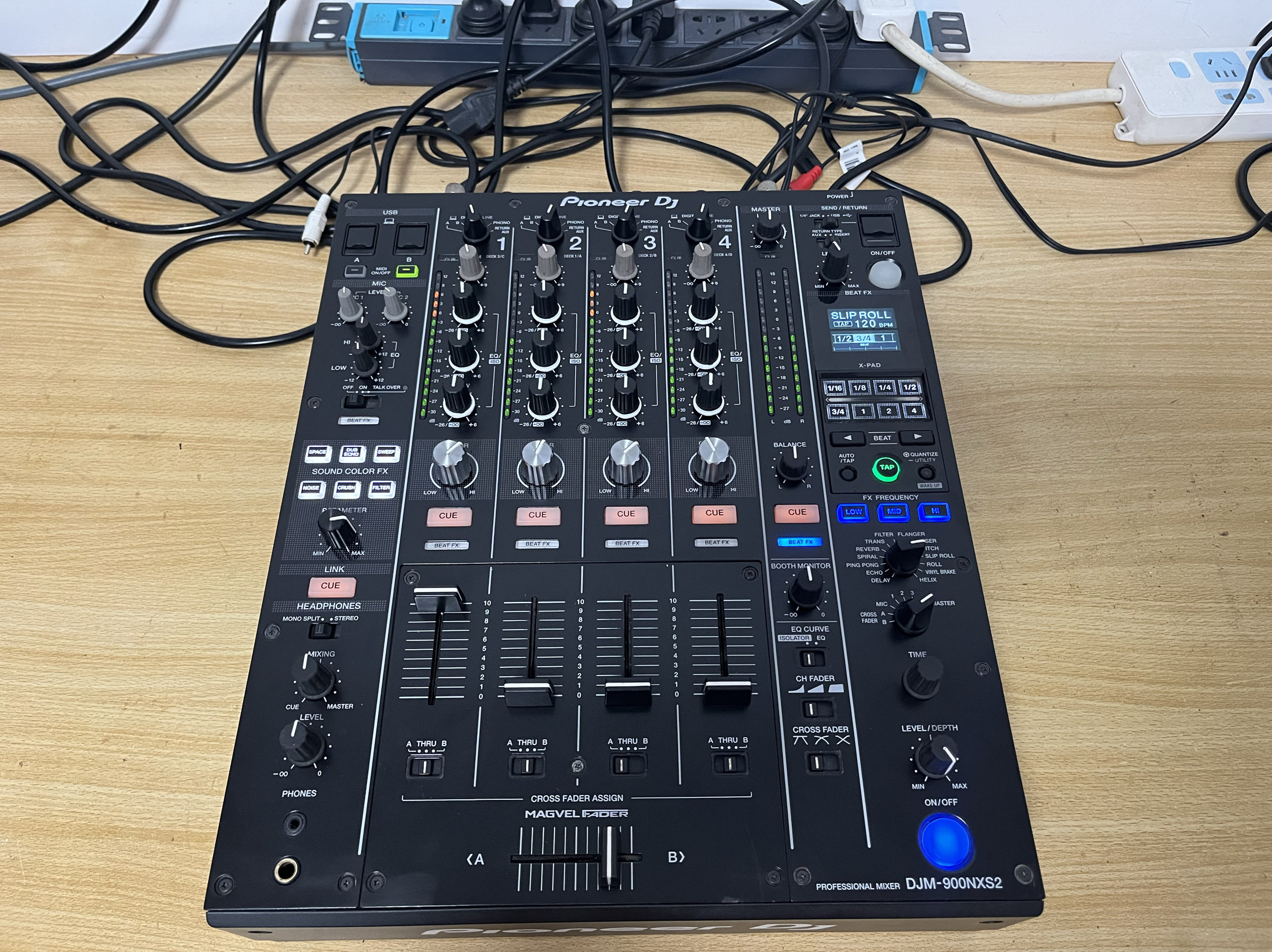 先锋pioneer 900三代混音台900NXS2 无维修 保修半年