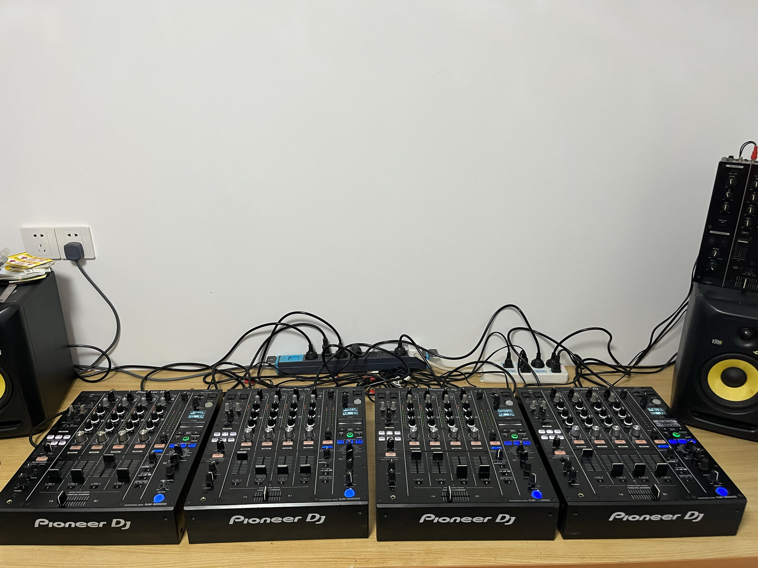 pioneer 先锋DJM900NXS2 混音台一个  先锋900三代 混音器 DJ打碟