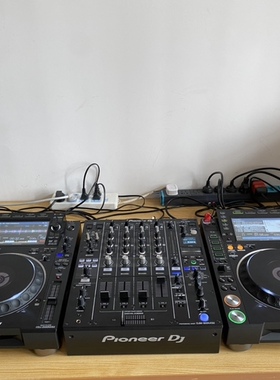 先锋2000NXS2  三代打碟机搭配DJM900NXS2混音台一套 功能正常