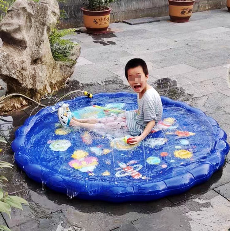 恐龙喷水垫动物图案戏水池充水儿童非充气水池小孩草坪喷水玩具池