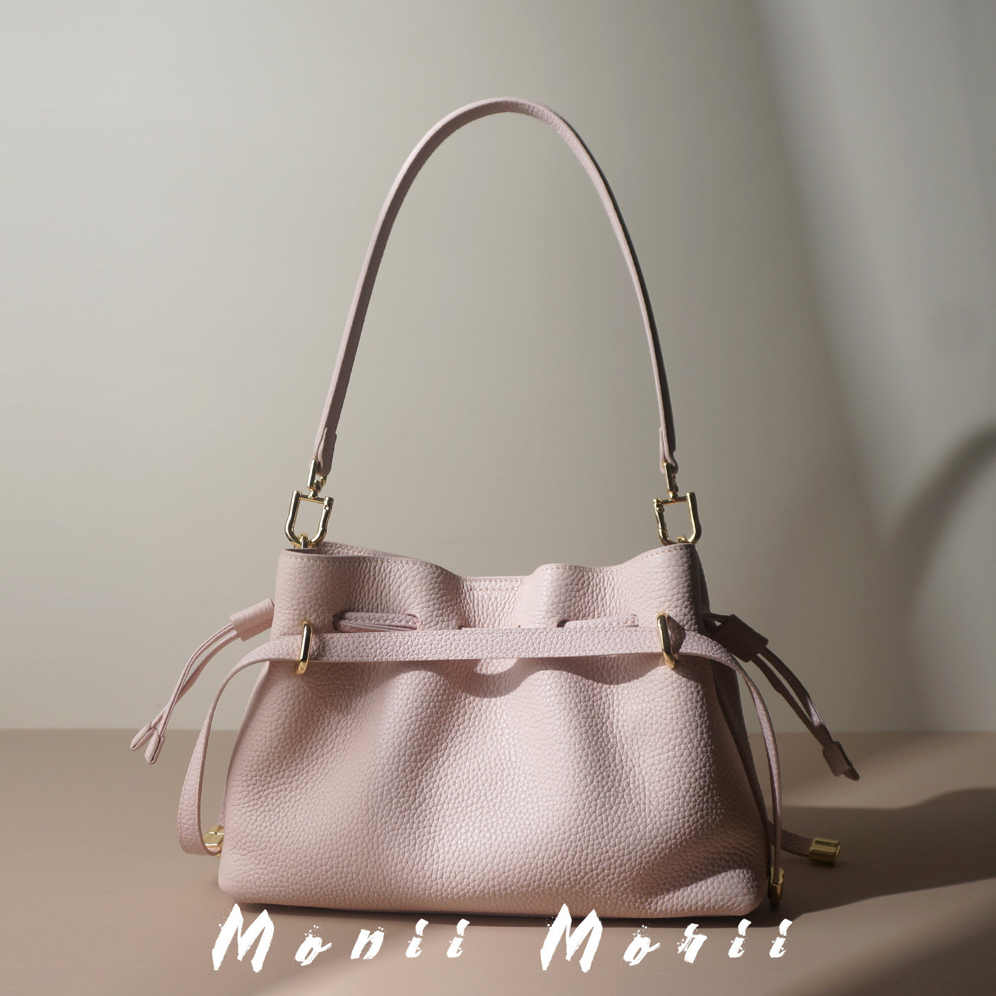 怪兽君小众真皮水桶包头层牛皮抽绳云朵包时尚腋下包斜挎包高级感