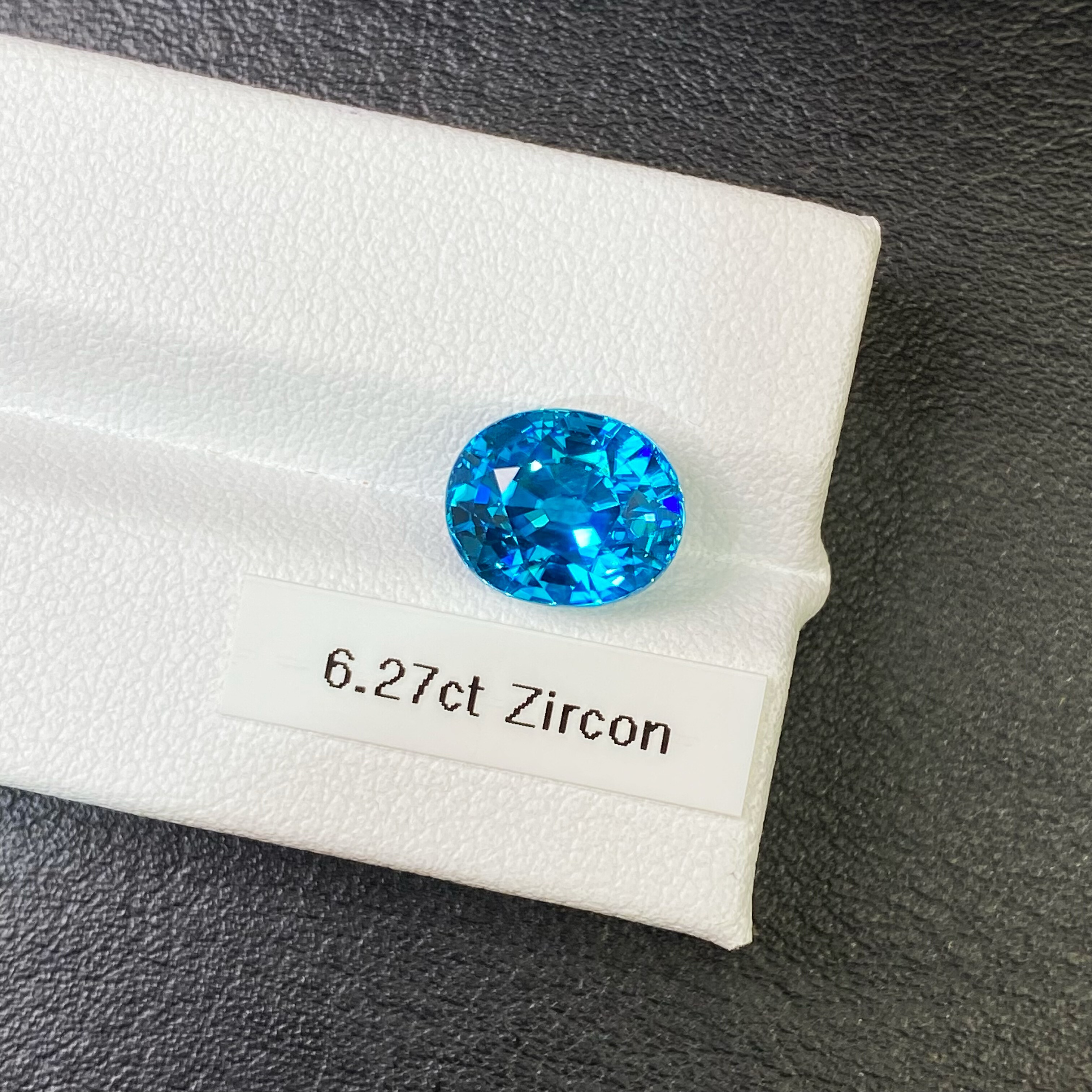 6.27ct天然霓虹蓝风信子石Zircon裸石戒面