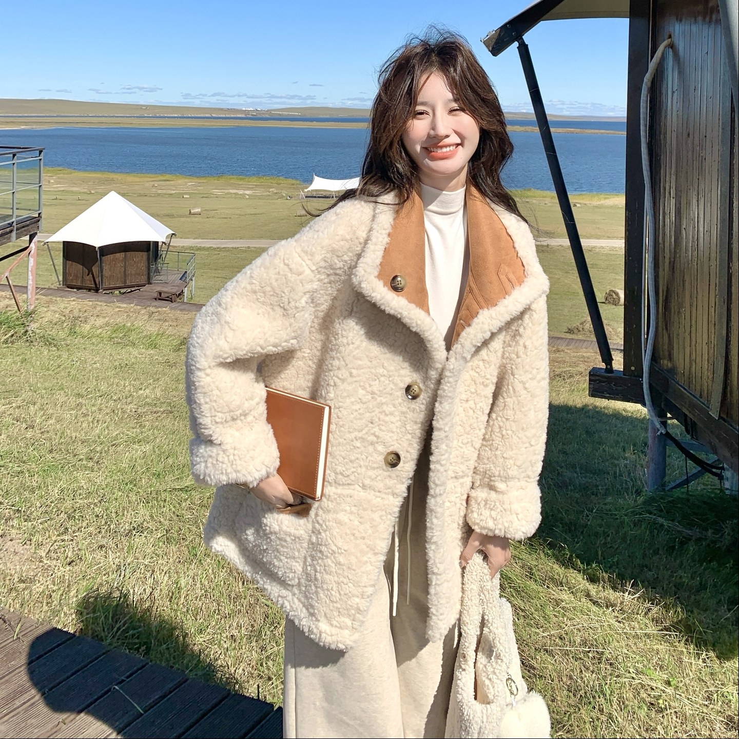 现货主推款加厚皮毛一体外套羊羔毛两面穿大衣8156p210k328，女装皮草，浙宝186