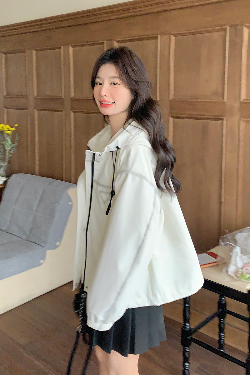 重工喷绘连帽宽松休闲冲锋衣外套8071p165k238,女装短外套,2B186