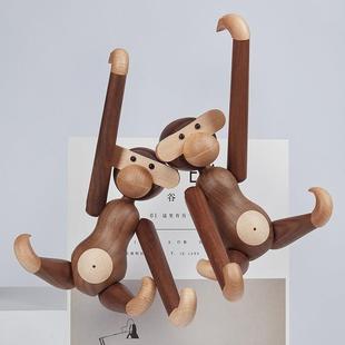 丹麦进口实木猴子摆件北欧实木玩偶家居装饰品客厅电视柜创意动物