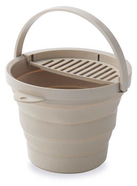 日本进口ISETO日本可折叠的水桶8L付沥水放置板