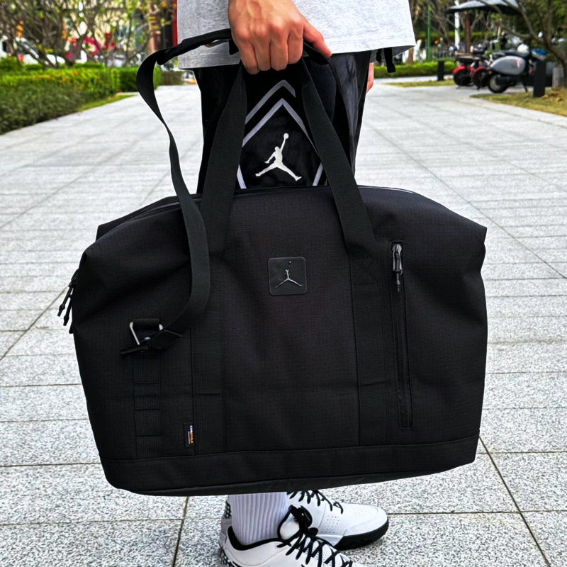 现货 NIKE/耐克JORDAN男女通用休闲行李手提单肩斜挎包HF1865-204