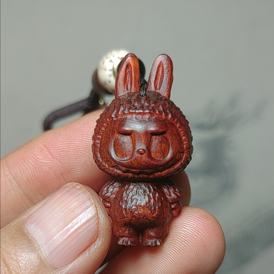 紫檀红木头精雕刻潮玩拉布布2车钥匙扣小吊坠文盘偶手把挂件饰品