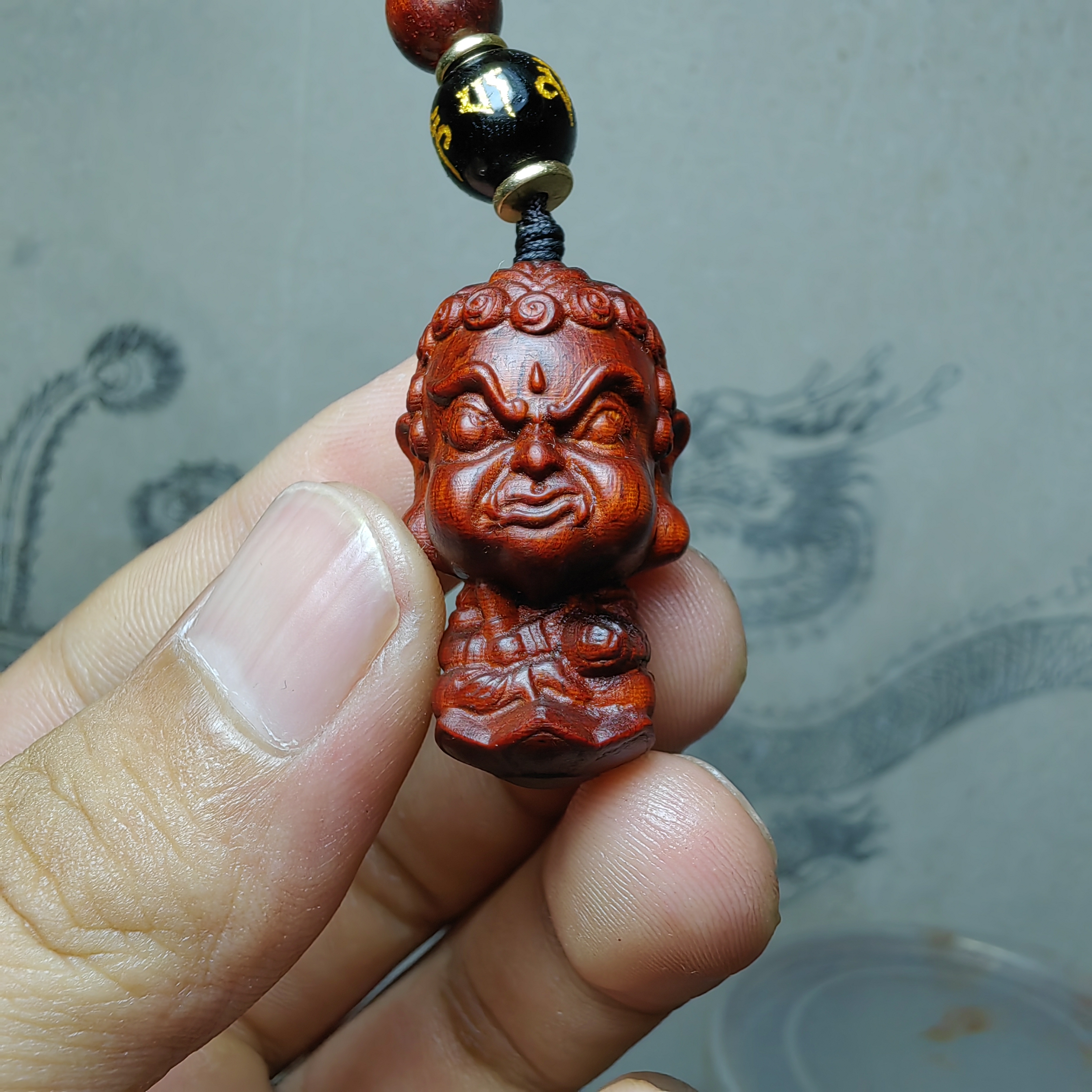 紫檀红木头雕守护神4不动明王车钥匙扣小吊坠文盘玩手把挂件饰品
