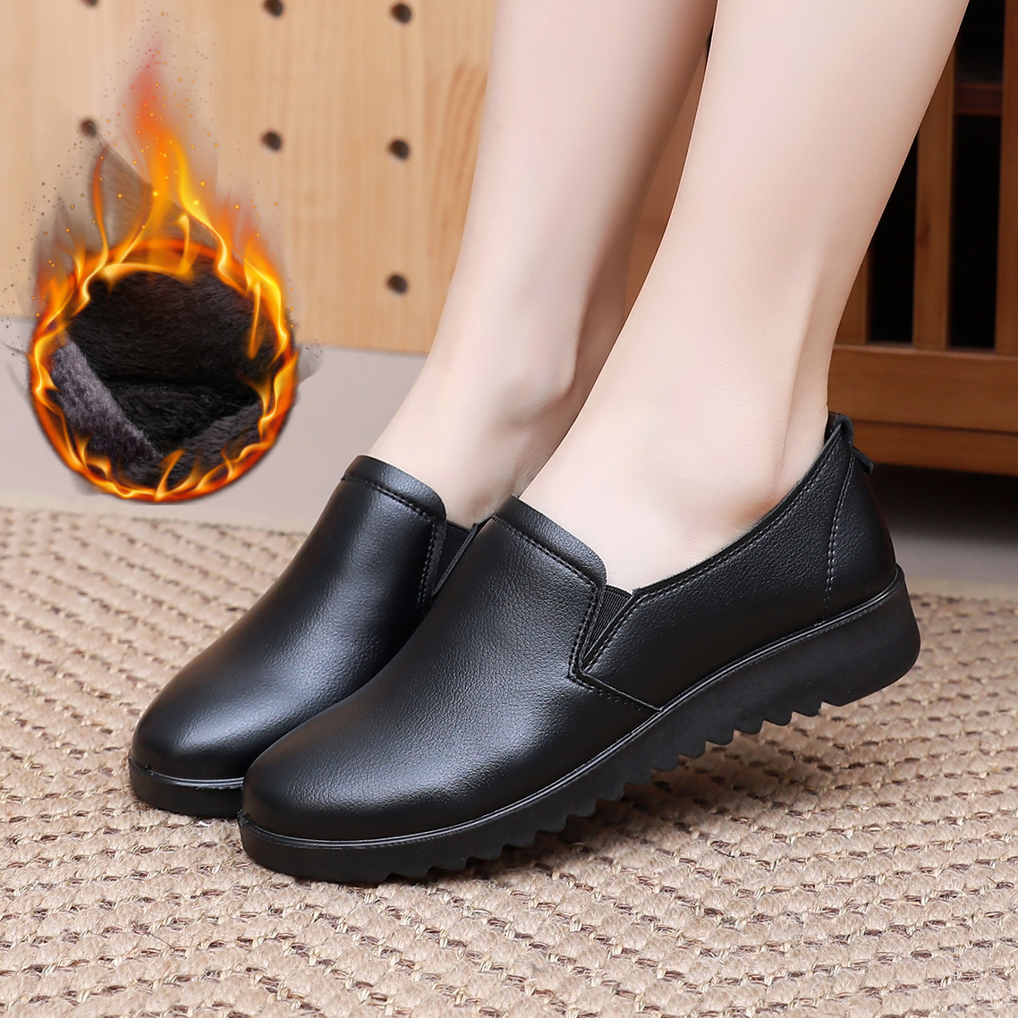 秋冬加绒单鞋女中老年妈妈鞋防滑奶奶鞋软底工作舒适平底老人皮鞋