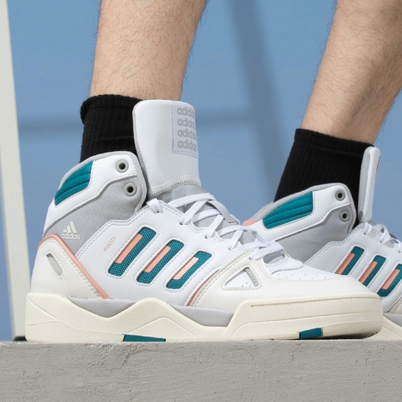 Adidas/阿迪达斯男子秋新款耐磨中帮休闲板鞋ID5402ID5400