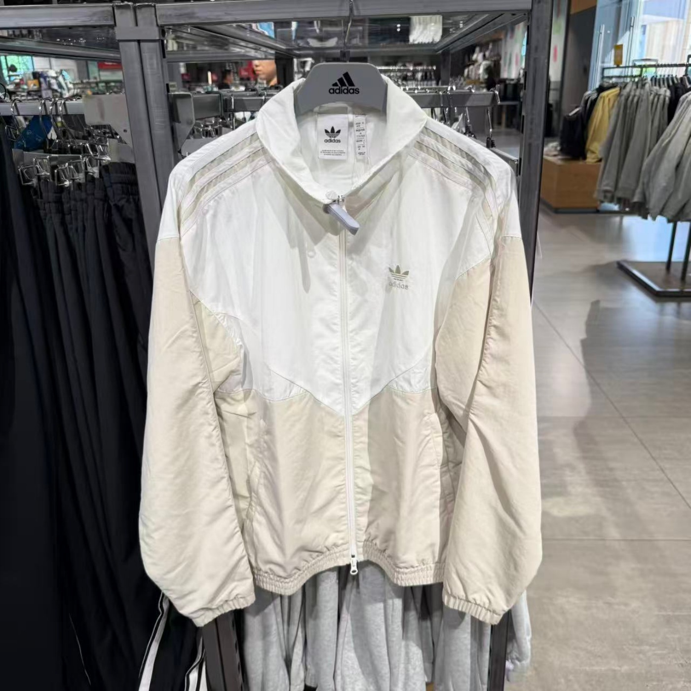 Adidas阿迪达斯三叶草男女25春秋新款梭织拼接立领夹克外套KC3116