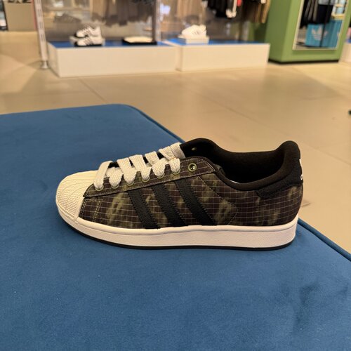 Adidas阿迪达斯三叶草男女鞋迷彩贝壳头黑武士格纹复古板鞋KK4686