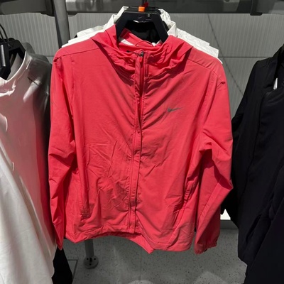 Nike/耐克25冬季新款女子跑步连帽经典速干运动外套 HQ0651-897