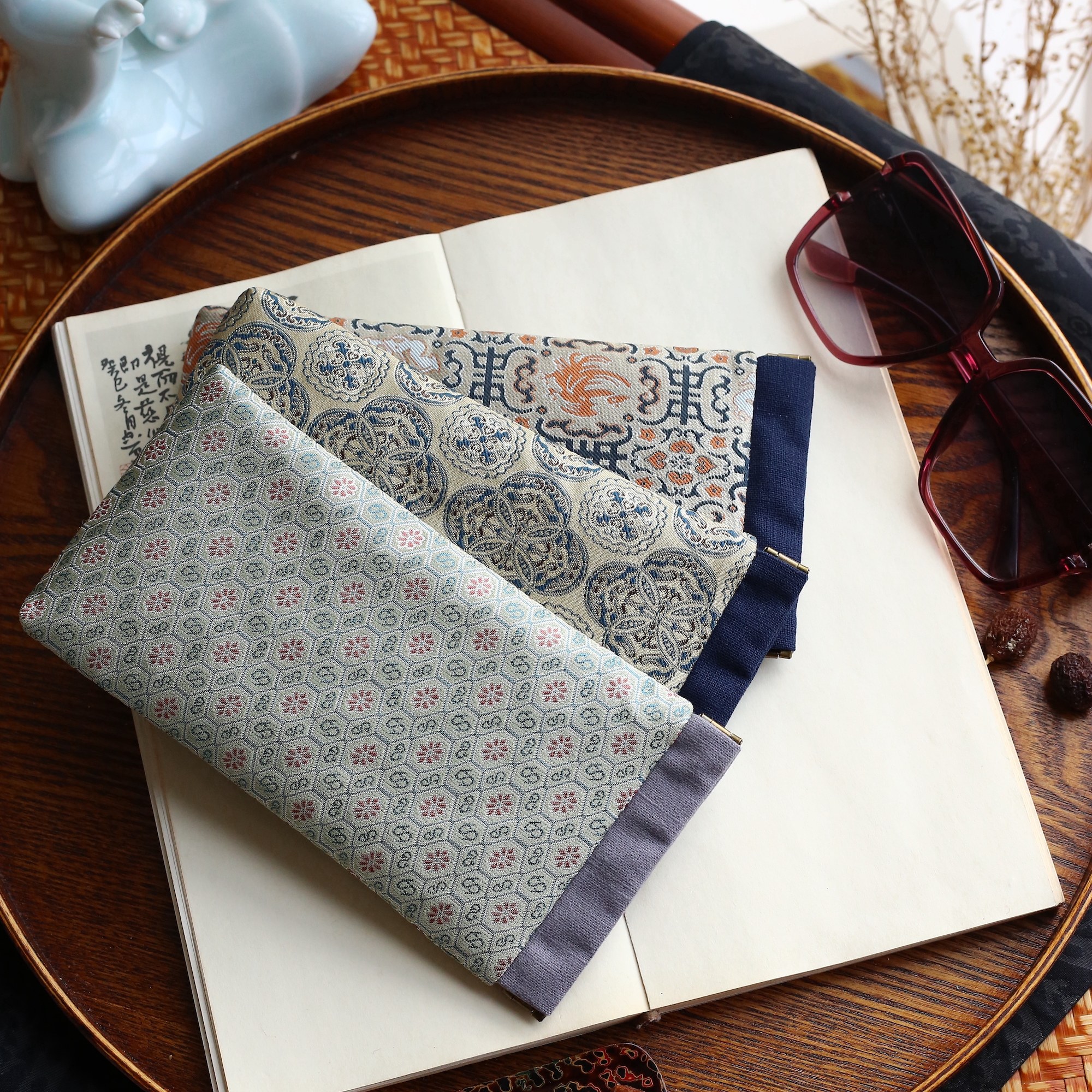 复古百搭几何仿宋锦眼镜袋太阳镜木梳便携保护袋手串首饰收纳布包,ZIPPO/瑞士军刀/眼镜,眼镜袋,淘宝优惠券,粉丝福利购,淘宝优惠卷