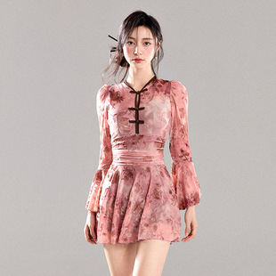 泳衣女2026新款新中式长袖仙气带钢圈小胸聚拢泡温泉度假粉