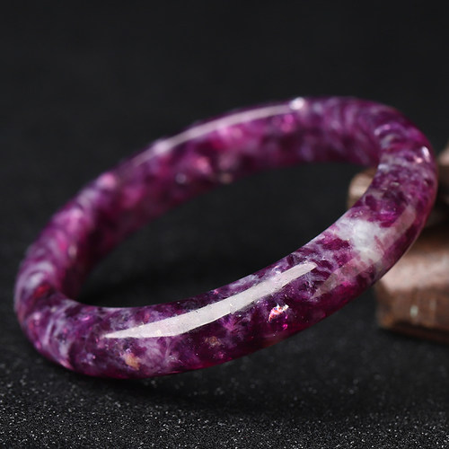 二十载珍藏，一念觉悟，破执