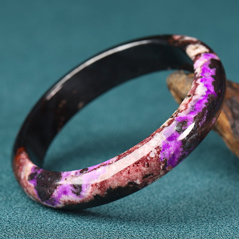 二十载珍藏，一念觉悟，破执