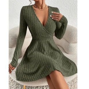 秋冬新款 连衣裙中裙打底DRESS 欧美性感v领收腰军绿色坑条磨毛长袖