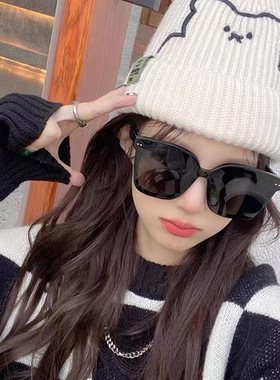 韩版新款超大框方形瘦脸墨镜洋气防紫外线ins高级感太阳镜女眼镜