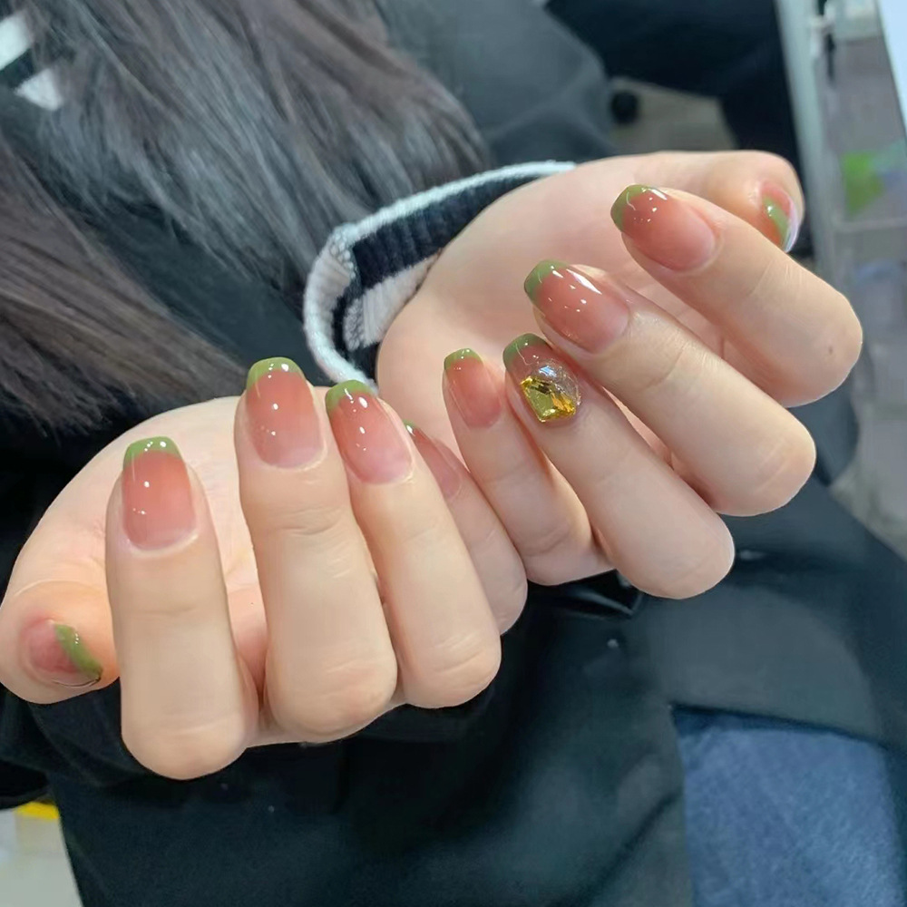 法式冰透闪钻小清新美甲