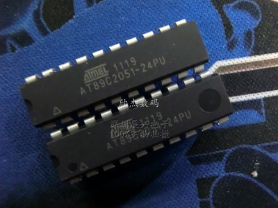 AT89C2051-24PU 微控制器 8位 8051 2K闪存 20PDIP 全新原装