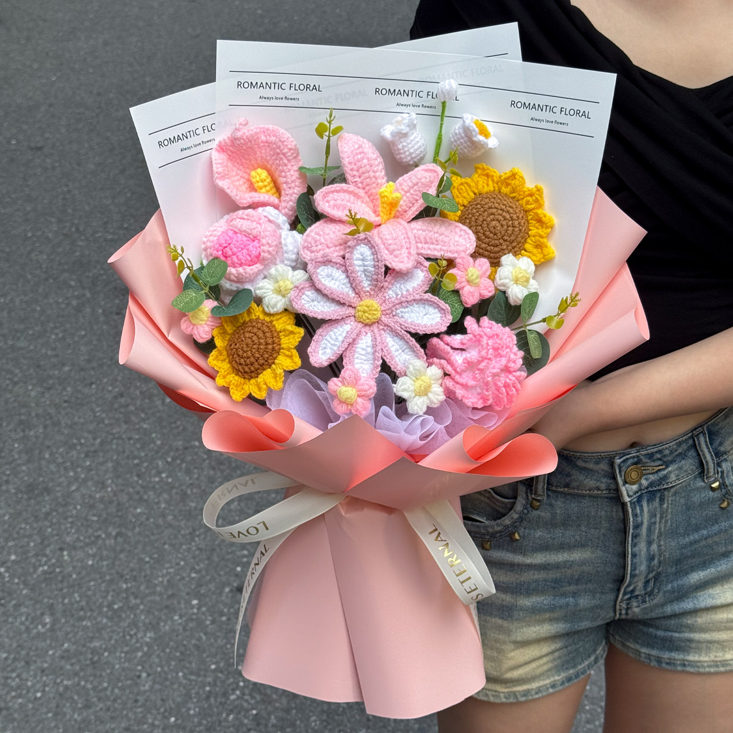 创意手工钩织毛线花束成品仿真向日葵郁金香送女友闺蜜生日礼物
