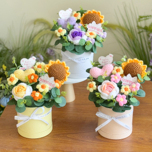 手工针织向日葵玫瑰混搭花束抱抱桶毛线花母亲节送妈妈女友礼物花