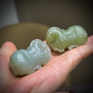 和田玉唐马挂坠 手把件 1个价