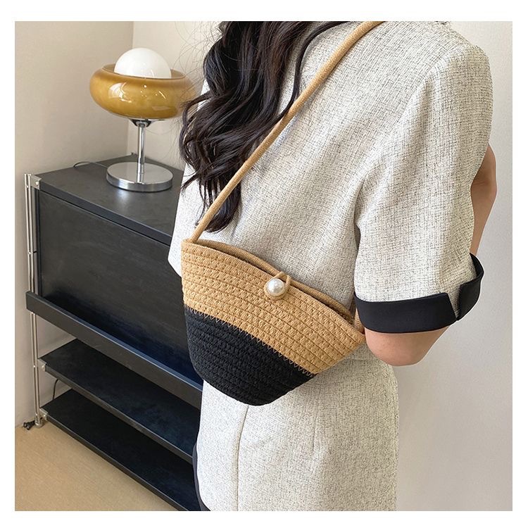 时尚ins编织包包新款百搭斜挎包单肩草编水桶度假沙滩小巧贝壳包